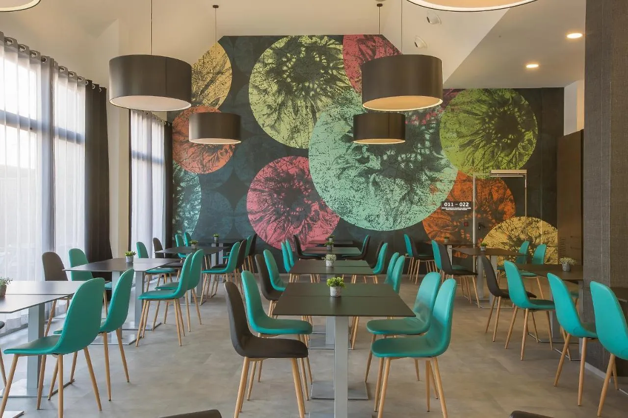 Hotel Venture Sant Cugat location